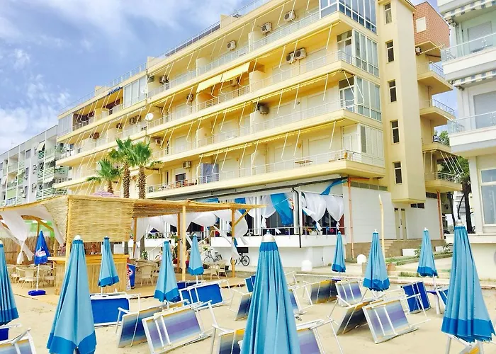 Sun & Sea Apartment